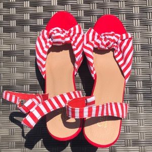 Red and white wedges